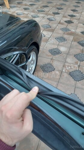 Mercedes E 240 2000, 285,000 km - 2.4 l - Bakı