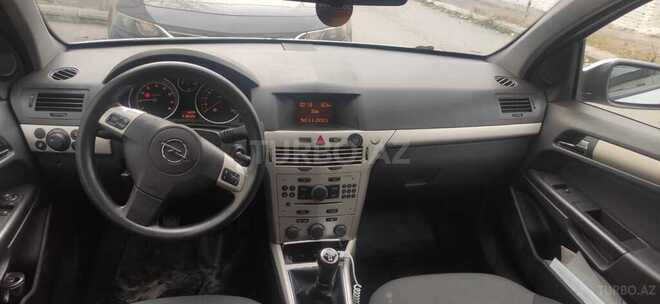 Opel Astra 2007, 350,000 km - 1.4 l - Quba
