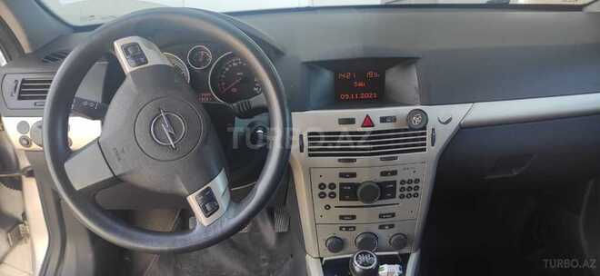Opel Astra 2007, 350,000 km - 1.4 l - Quba