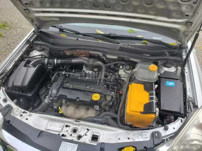 Opel Astra 2007, 350,000 km - 1.4 l - Quba