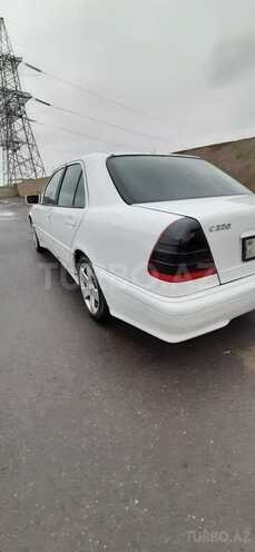 Mercedes C 220 1999, 398,000 km - 2.2 l - Sumqayıt