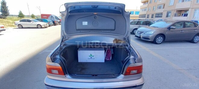 BMW 520 1997, 328,000 km - 2.0 l - Bakı