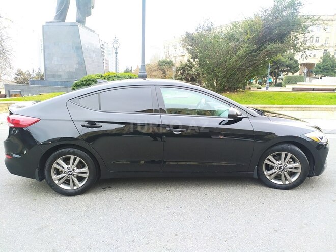Hyundai Elantra 2018, 30,578 km - 2.0 l - Bakı