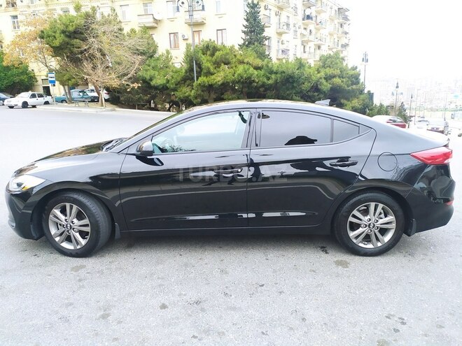 Hyundai Elantra 2018, 30,578 km - 2.0 l - Bakı