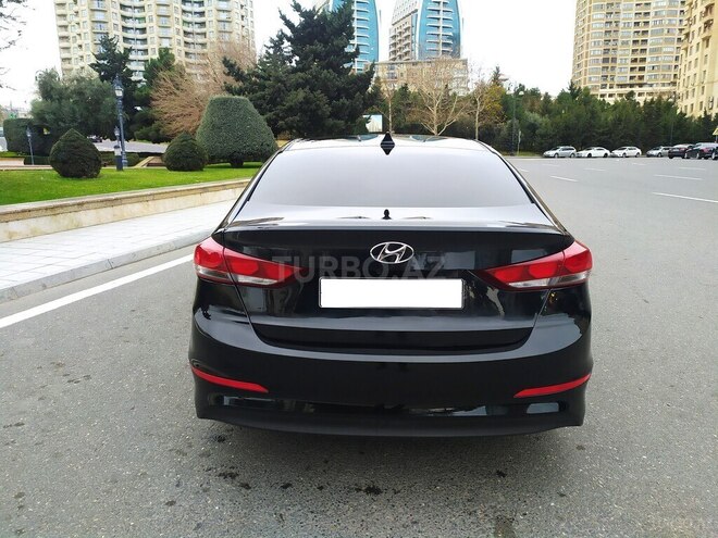 Hyundai Elantra 2018, 30,578 km - 2.0 l - Bakı