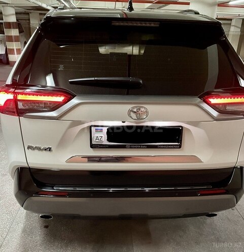 Toyota RAV4 2020, 9,500 km - 2.0 l - Bakı