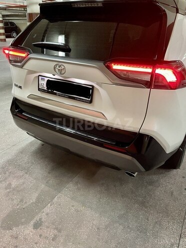 Toyota RAV4 2020, 9,500 km - 2.0 l - Bakı