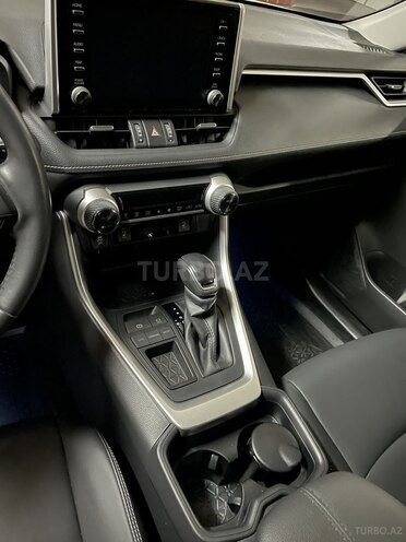 Toyota RAV4 2020, 9,500 km - 2.0 l - Bakı