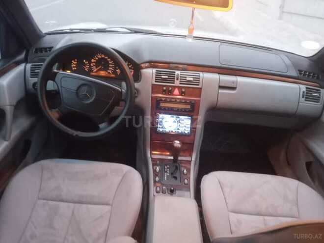Mercedes E 240 1998, 324,000 km - 2.4 л - Bakı