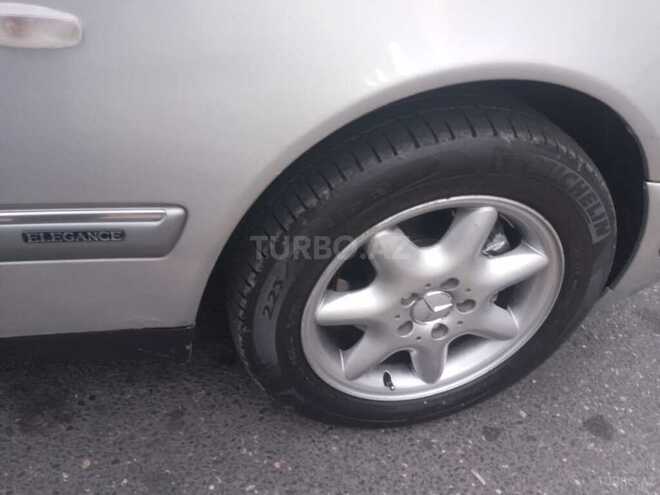 Mercedes E 240 1998, 324,000 km - 2.4 л - Bakı
