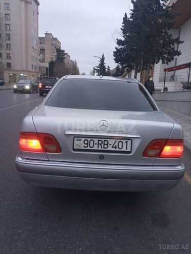 Mercedes E 240 1998, 324,000 km - 2.4 л - Bakı