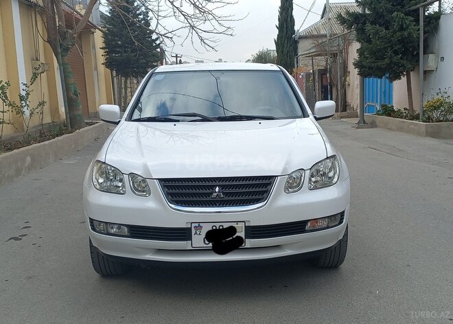Mitsubishi Airtrek 2002, 260,000 km - 2.0 л - Bakı
