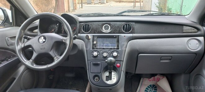 Mitsubishi Airtrek 2002, 260,000 km - 2.0 л - Bakı