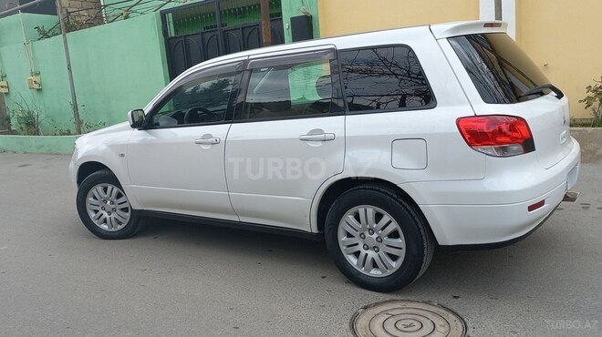 Mitsubishi Airtrek 2002, 260,000 km - 2.0 л - Bakı