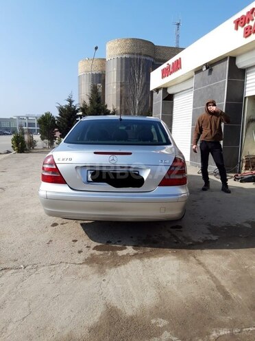 Mercedes E 270 2002, 262,000 km - 2.7 l - Sumqayıt