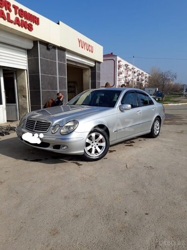 Mercedes E 270 2002, 262,000 km - 2.7 l - Sumqayıt