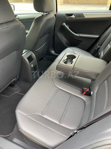 Volkswagen Jetta 2017, 61,000 km - 1.4 л - Bakı