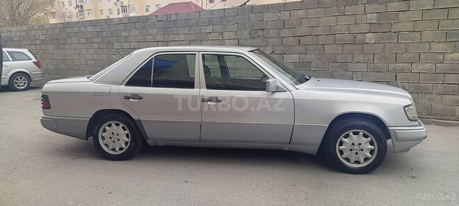 Mercedes E 200 1992, 640,000 km - 2.0 l - Bakı