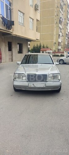 Mercedes E 200 1992, 640,000 km - 2.0 l - Bakı