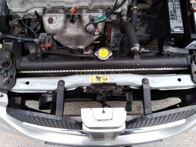 Nissan Sunny 2006, 192,500 km - 1.5 l - Bakı