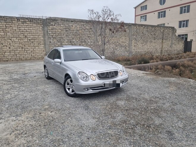 Mercedes E 240 2003, 211,000 km - 2.4 l - Bakı