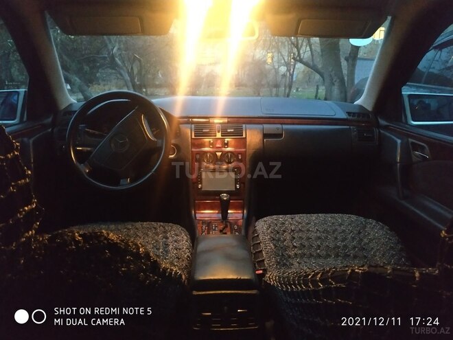 Mercedes E 300 1998, 450,000 km - 3.0 l - Bakı