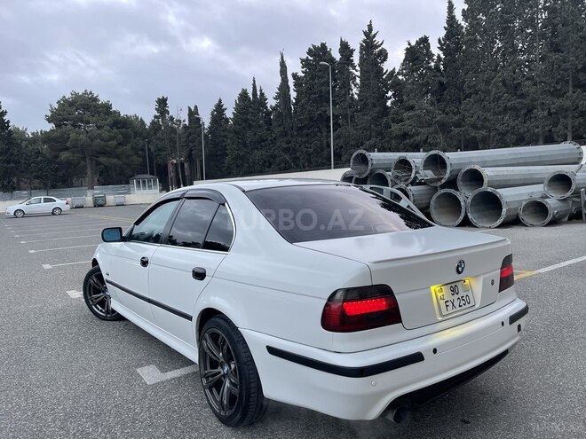 BMW 528 1997, 289,000 km - 2.8 л - Sumqayıt