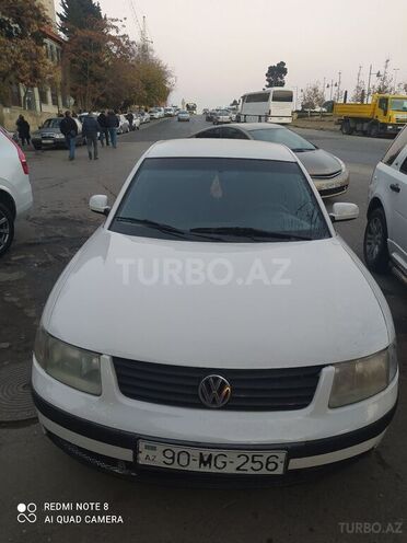 Volkswagen Passat 1997, 300,000 km - 1.8 l - Sabirabad