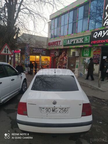 Volkswagen Passat 1997, 300,000 km - 1.8 l - Sabirabad