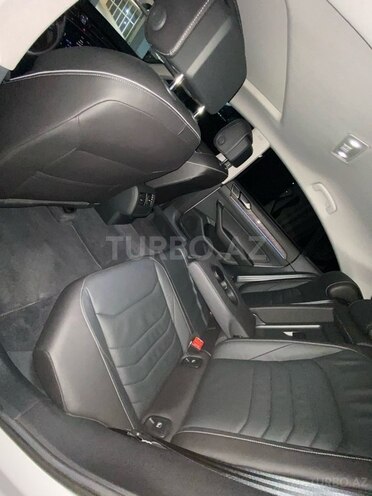 Volkswagen Arteon 2018, 16,000 km - 1.5 l - Bakı