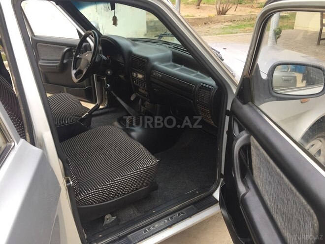 GAZ 31105 2004, 132,000 km - 2.4 l - Bakı
