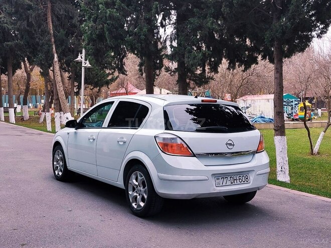 Opel Astra 2006, 201,000 km - 1.3 л - Bakı