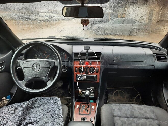 Mercedes C 220 1999, 583,000 km - 2.2 l - Bakı