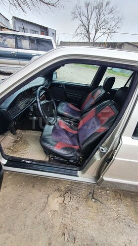 Mercedes 190 1991, 235,280 km - 2.0 l - Sumqayıt