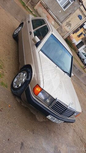 Mercedes 190 1991, 235,280 km - 2.0 l - Sumqayıt