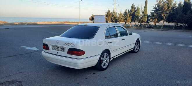 Mercedes E 280 1996, 258,369 km - 2.8 l - Sumqayıt