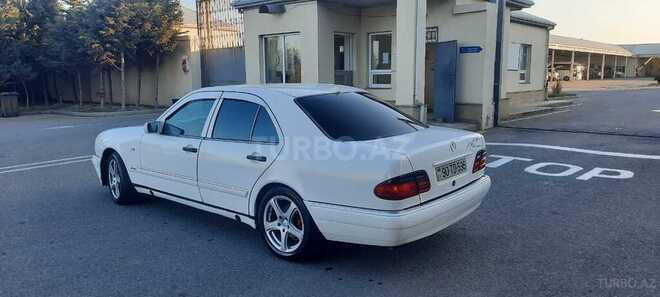 Mercedes E 280 1996, 258,369 km - 2.8 l - Sumqayıt