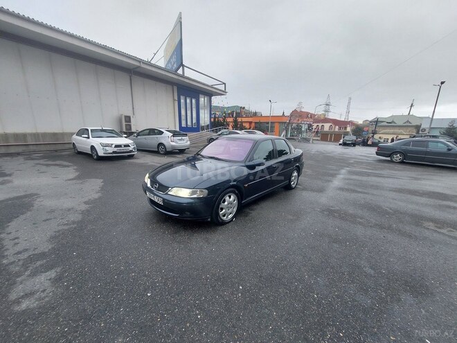 Opel Vectra 2001, 310,000 km - 1.8 л - Bakı