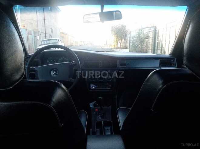 Mercedes E 200 1989, 25,000 km - 2.0 l - Oğuz