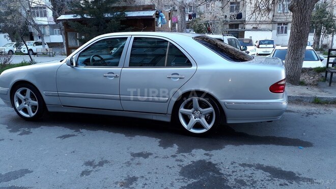 Mercedes E 320 2000, 220,000 km - 3.2 l - Bakı
