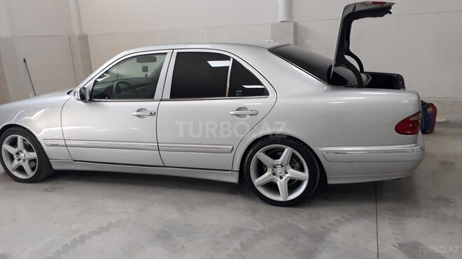 Mercedes E 320 2000, 220,000 km - 3.2 l - Bakı