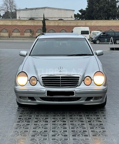 Mercedes E 200 2001, 262,000 km - 2.0 l - Gəncə