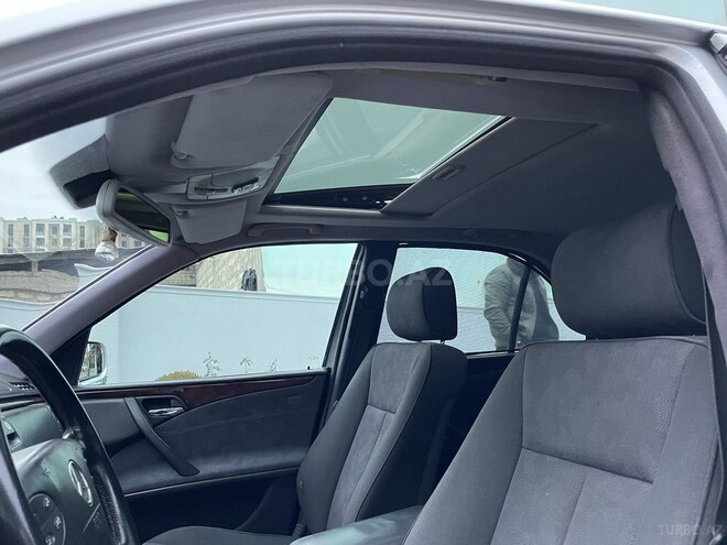 Mercedes E 200 2001, 262,000 km - 2.0 l - Gəncə