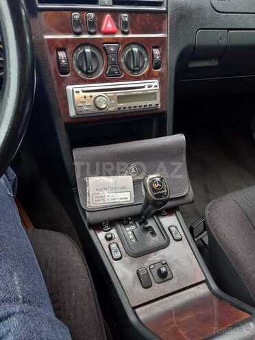 Mercedes C 200 1998, 260,000 km - 2.0 l - Bakı