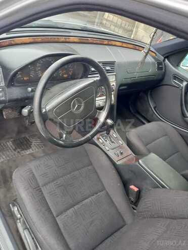 Mercedes C 200 1998, 260,000 km - 2.0 l - Bakı