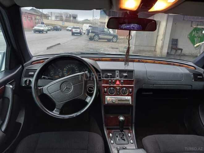 Mercedes C 200 1998, 260,000 km - 2.0 l - Bakı