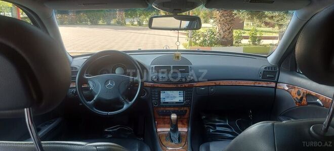 Mercedes E 320 2004, 31,400 km - 3.2 l - Göyçay