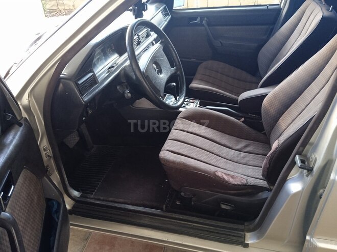 Mercedes 190 1989, 250,000 km - 2.0 l - Cəlilabad