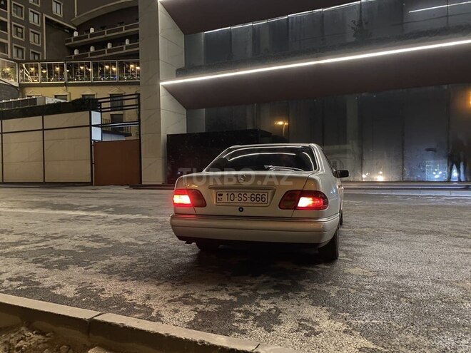 Mercedes E 230 1997, 183,188 km - 2.3 л - Bakı