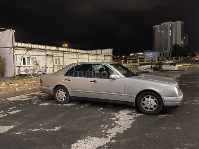 Mercedes E 230 1997, 183,188 km - 2.3 л - Bakı